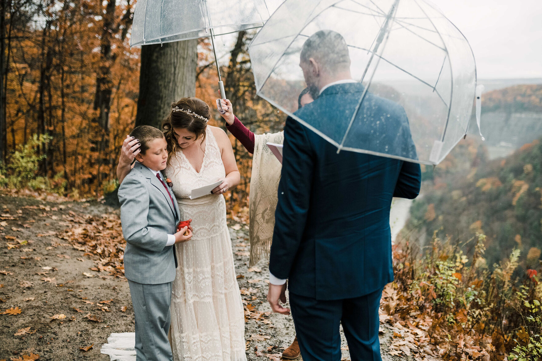 Michelle-Tom-Letchworth-ceremony2.jpg